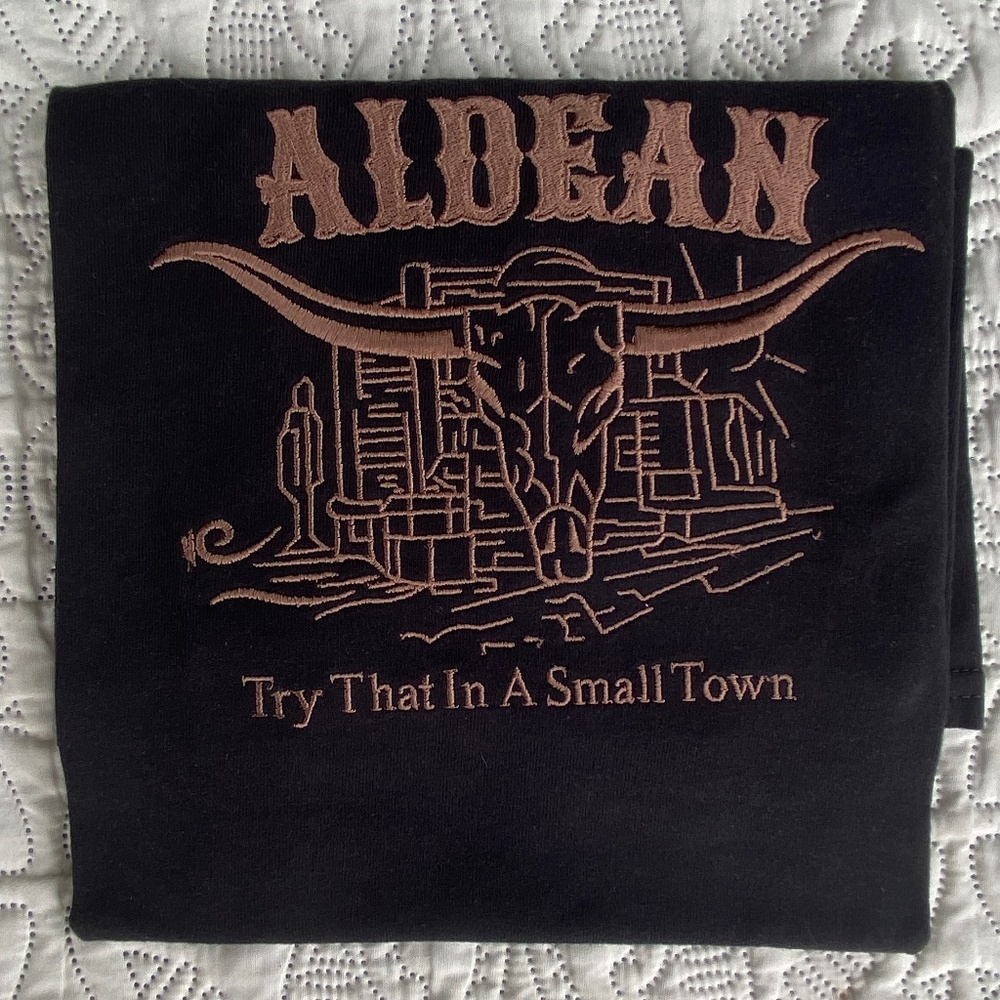 Black Aldean Crewneck Tee Shirt Embroidered on Gildan Heavy Cotton Sz 2XL